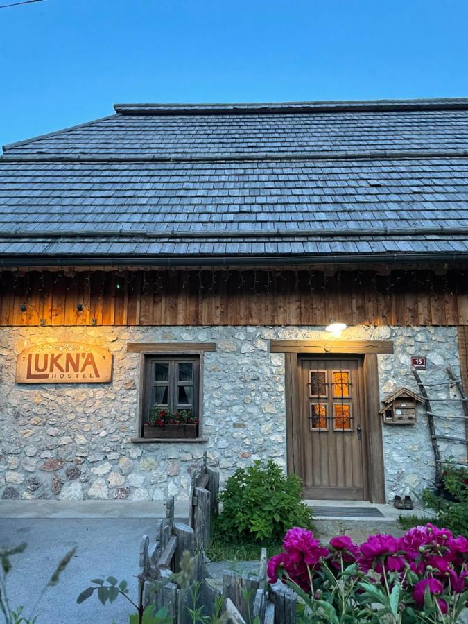 Hostel Lukna Mojstrana Eksteriør billede