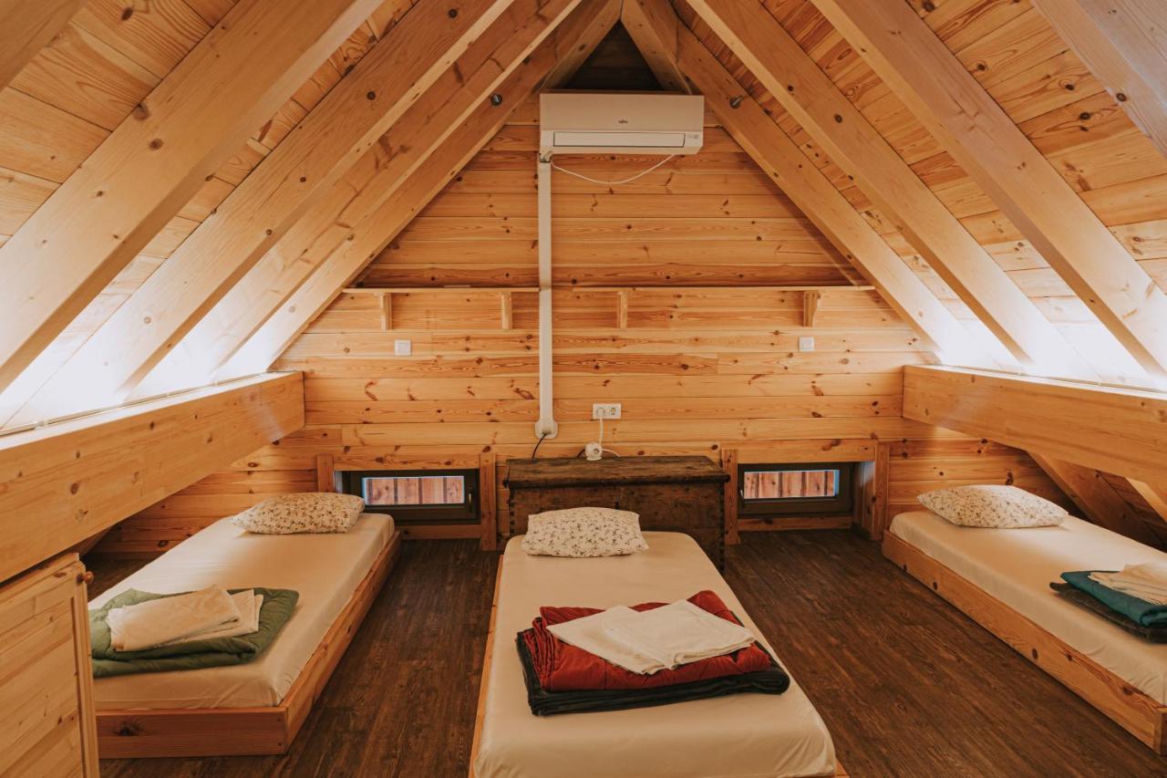 Hostel Lukna Mojstrana Eksteriør billede