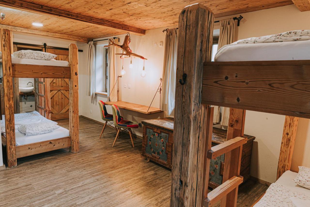 Hostel Lukna Mojstrana Eksteriør billede