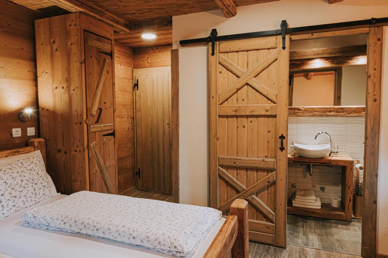 Hostel Lukna Mojstrana Eksteriør billede