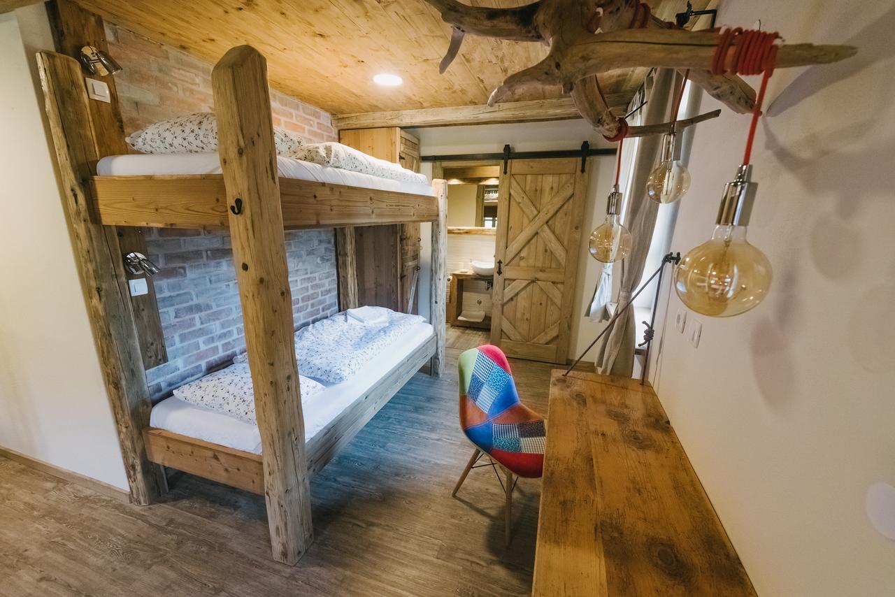 Hostel Lukna Mojstrana Eksteriør billede