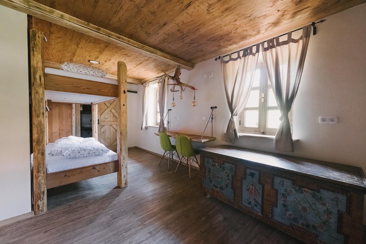 Hostel Lukna Mojstrana Eksteriør billede