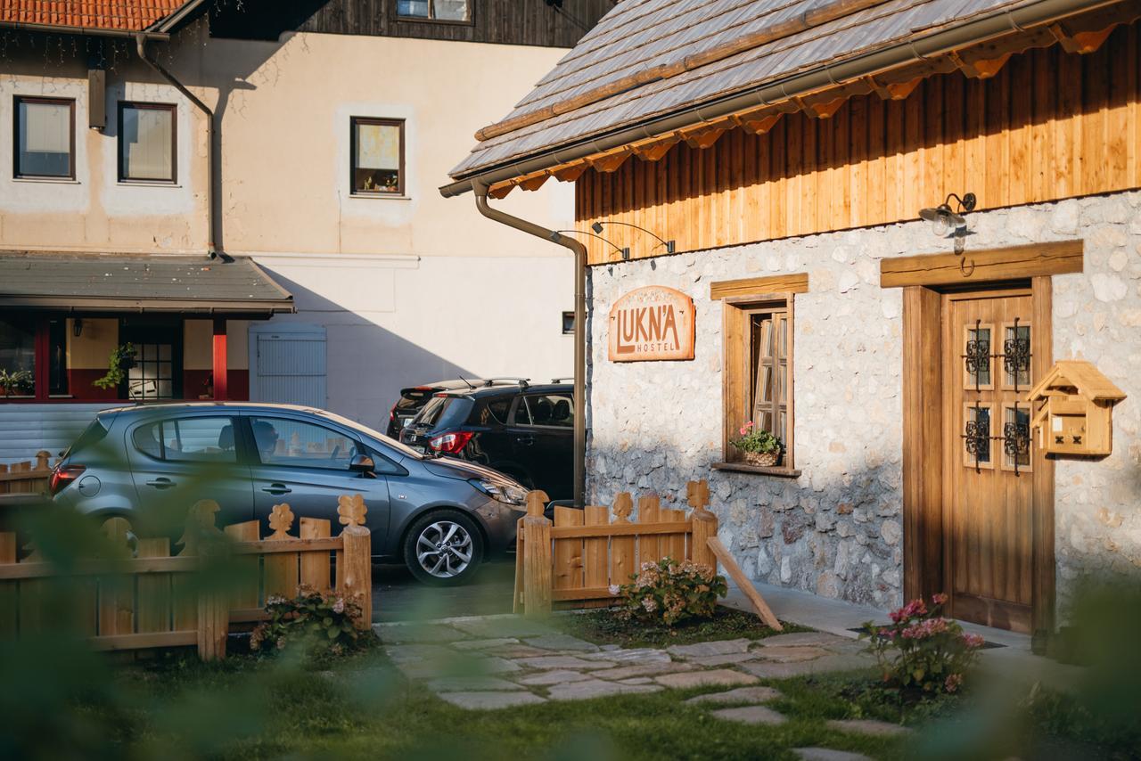 Hostel Lukna Mojstrana Eksteriør billede