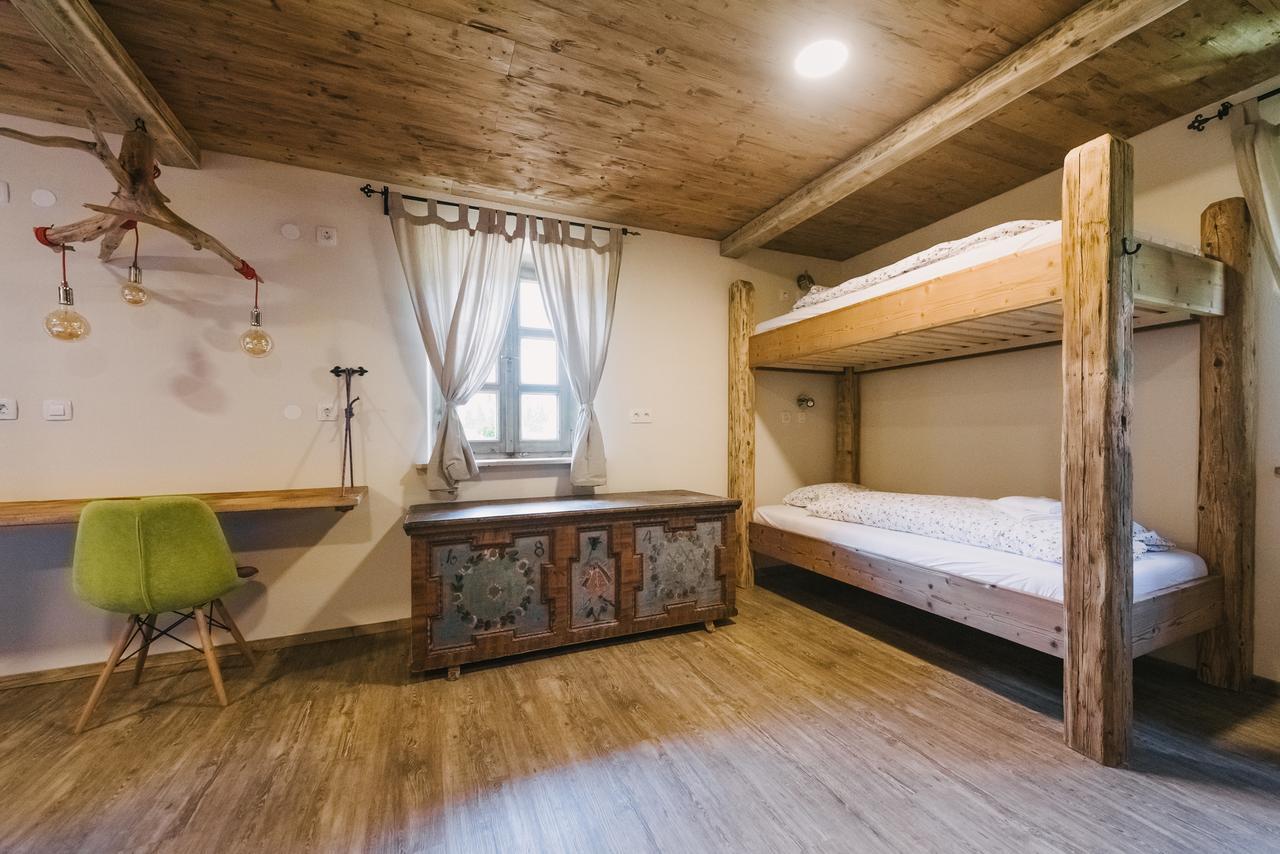 Hostel Lukna Mojstrana Eksteriør billede